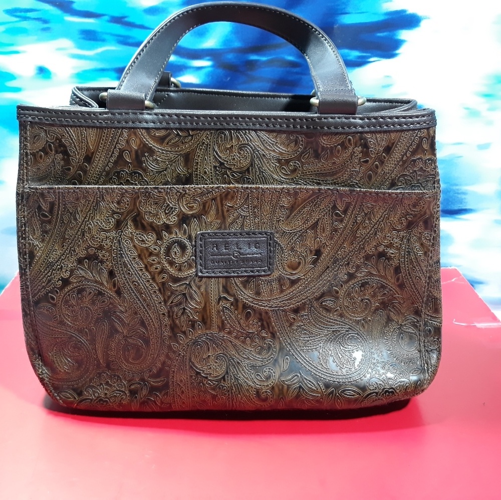 Authentic RELIC PAISLEY EMBOSSED DESIGN BAG